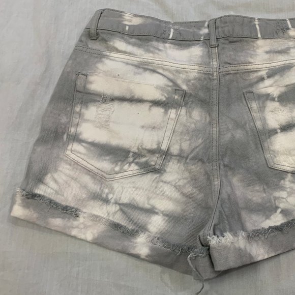 🌼 FOREVER 21 LOS ANGELES WOMENS DISTRESSED JEANS SHORTS SIZE 31 🌼 - Picture 6 of 7